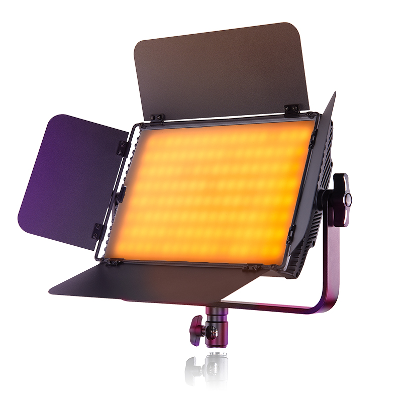 طقم إضاءة للتصوير الفوتوغرافي  - مراجعة Zoom Lighting Kit وسعره